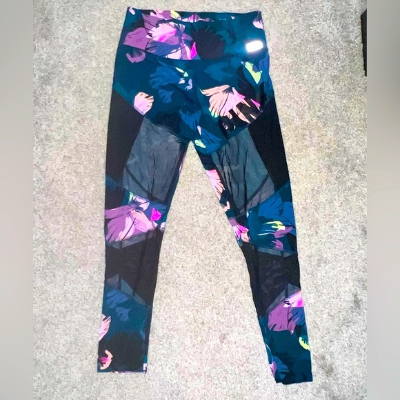 PINK Victoria's Secret Pants - VS PINK 🖤🩷🩵🤍 -  Mesh Cut-Out Leggings Large